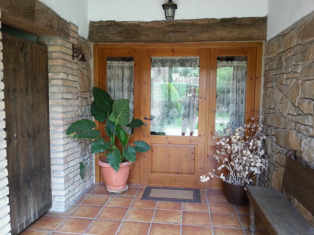 Country House El Permanyer Olost Exteriör bild